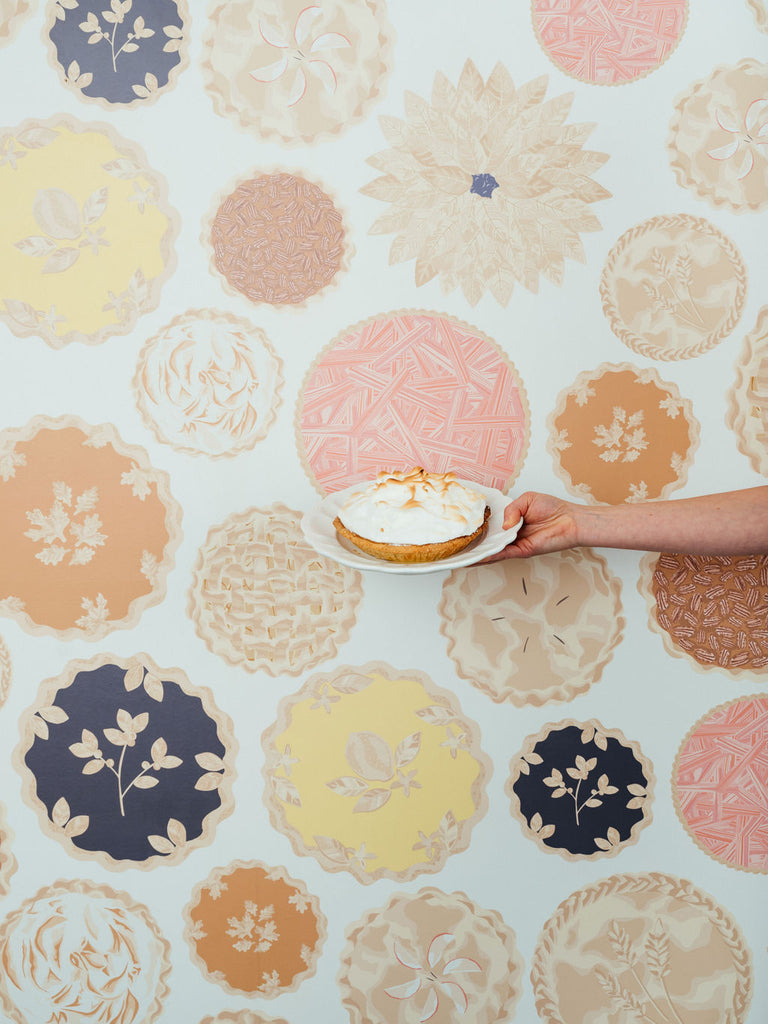 Pie Wallpaper with sweet, detailed pie patterns, ideal for creating a cozy and inviting atmosphere in your kitchen.